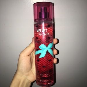 ❌SOLD❌ Bath & Body Works Velvet Sugar BodY Spray